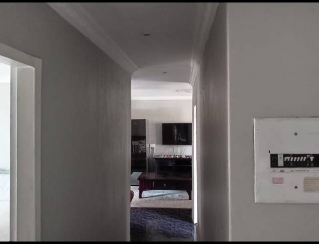 3 BEDROOM HOUSE FOR SALE IN DOBSONVILLE EXT 3